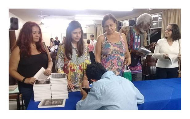 Ednei Procópio lança livro “QU4DRI — O Tabuleiro Mágico” em Barra Mansa
